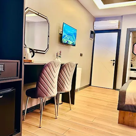 Skymoon Istanbul Airport Hotel 4*